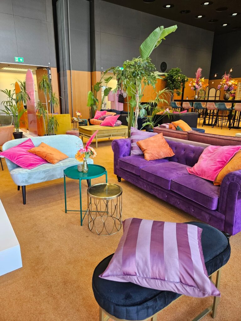 2309 IBC RAI Premium Pass Lounge 30497 (5)